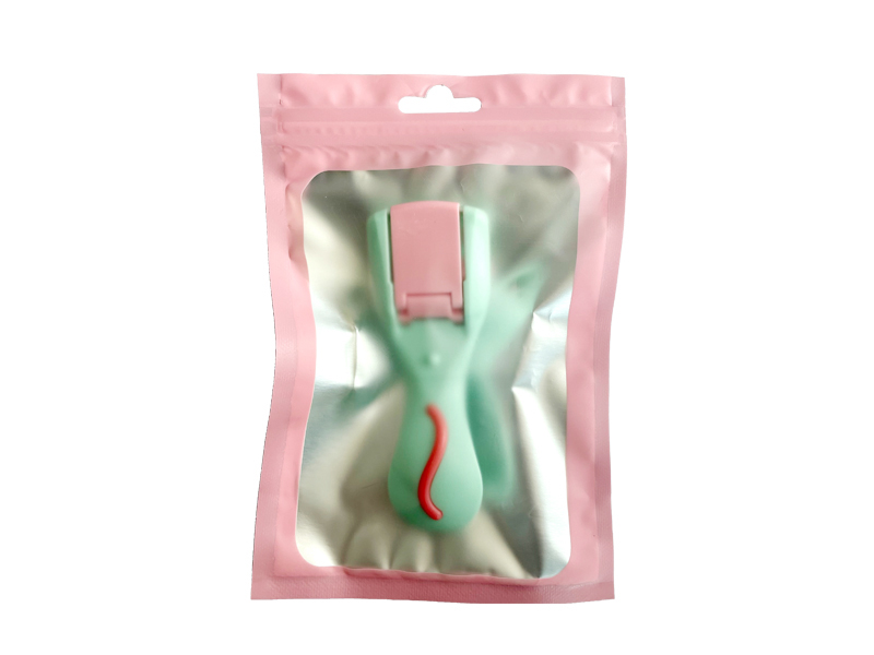 Eyelash curler